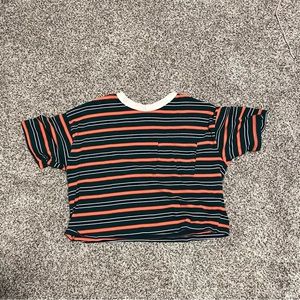 90’s look striped short sleeve shirt